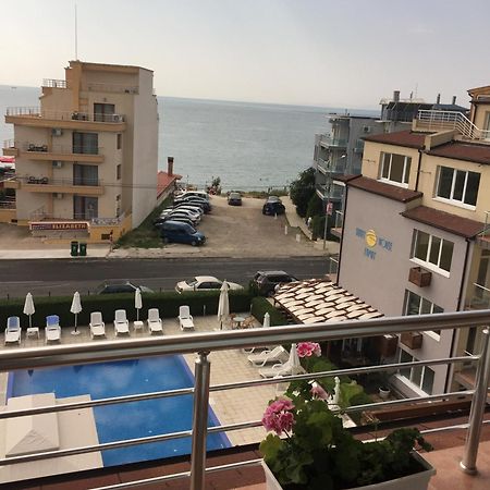 Семеен Комплекс Съни Хаус Aparthotel Несебър Екстериор снимка