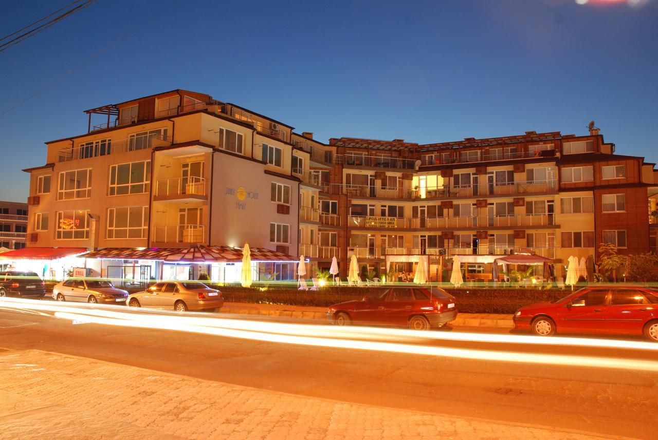 Семеен Комплекс Съни Хаус Aparthotel Несебър Стая снимка