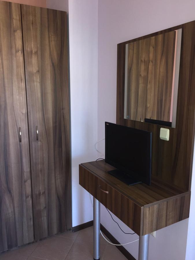 Семеен Комплекс Съни Хаус Aparthotel Несебър Екстериор снимка